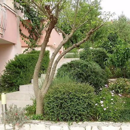 Apartment Dolac 1808 *