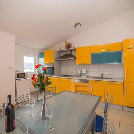 Apartment Dolac 1808 Trogir