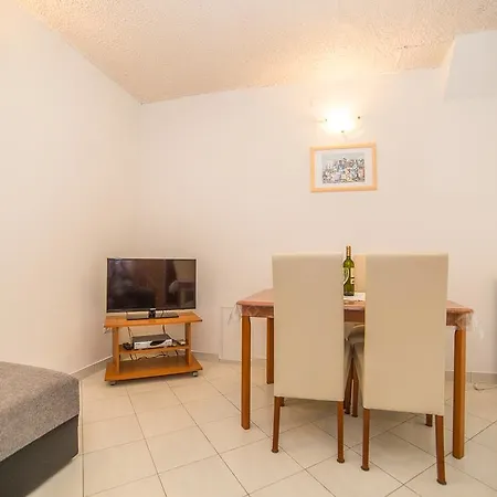 Dolac 1808 Apartment *